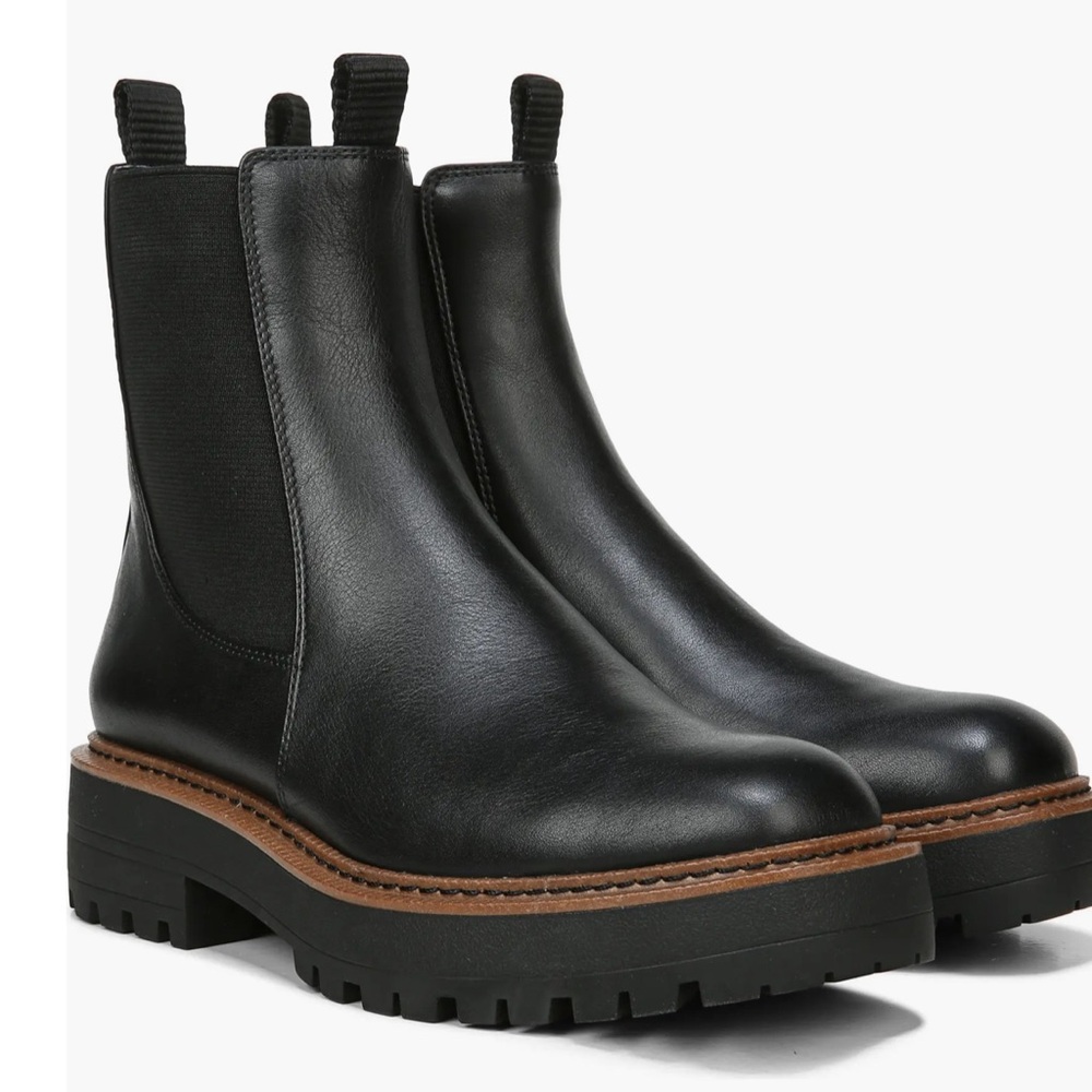 Sam Edelman Laguna Lug Chelsea Boot